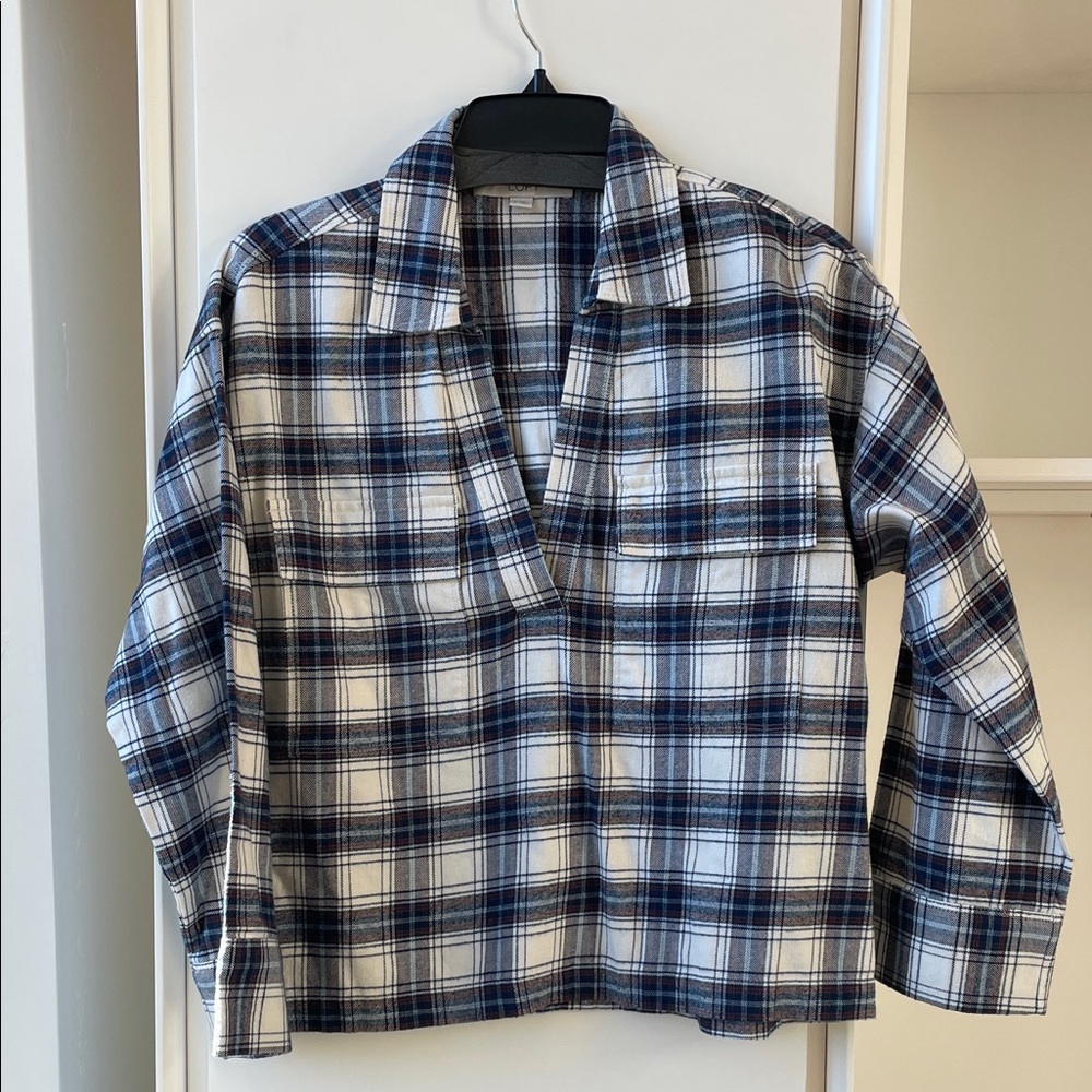 LOFT Women's Plaid Pullover Flannel Shirt. Waist length. Looks new!